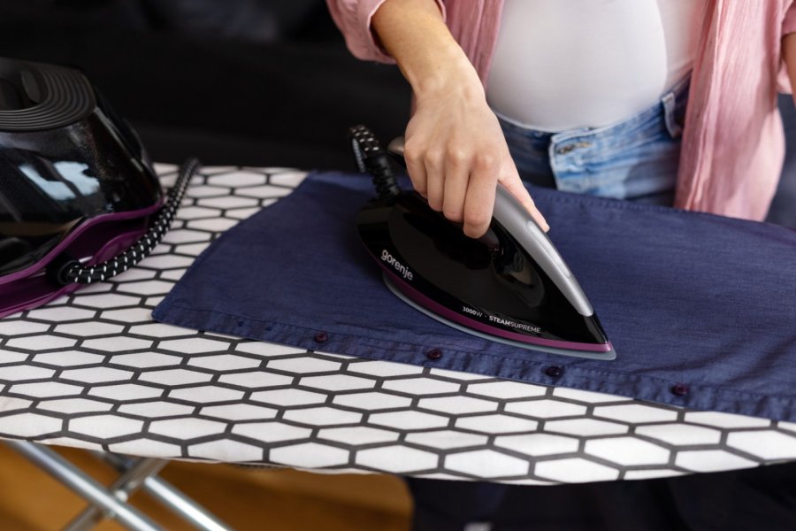 Dampgenerator Gorenje SGD3000BKV 1,5 L Keramisk stryges�l Sort #8