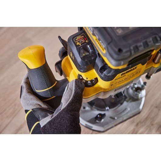 DeWALT DCW620H2-QW router og overfrser Sort, Gul 23000 rpm #55