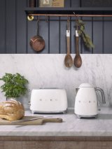 Smeg 50's Style Elkedler KLF03CREU Creme #13