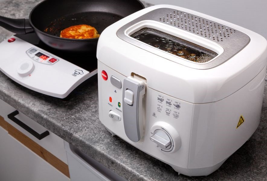 ELDOM FREET frituregryde, 2,5 l, 400 g fritter, temperaturregulator #27