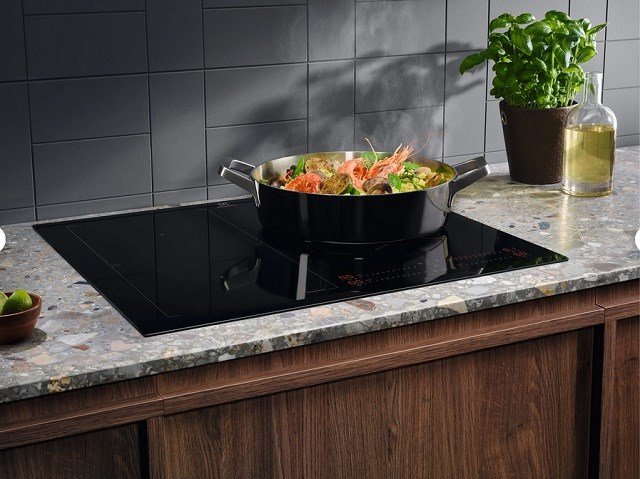 ELECTROLUX induktionskogeplade CIS62450 #2