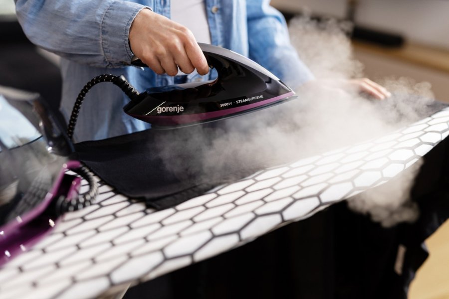 Dampgenerator Gorenje SGD3000BKV 1,5 L Keramisk stryges�l Sort #10