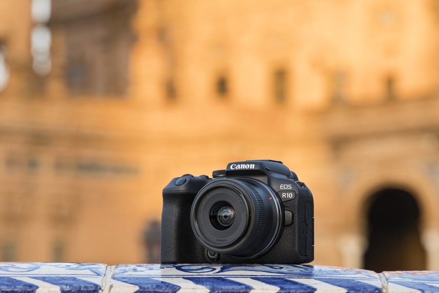 Canon EOS R10 + RF-S 18-45mm F4.5-6.3 IS STM MILC 24,2 MP CMOS 6000 x 4000 pixel Sort #13