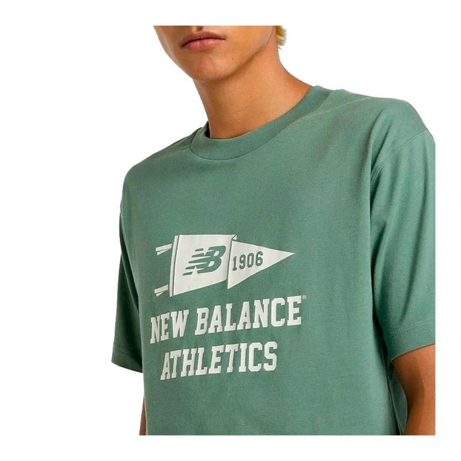 Kort�rmet T-shirt til M�nd New Balance Varsity Pennant MT51924 DKJ Gr�n #2