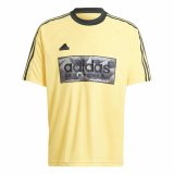 Kort�rmet T-shirt til M�nd Adidas Tiro Aop Gul #1