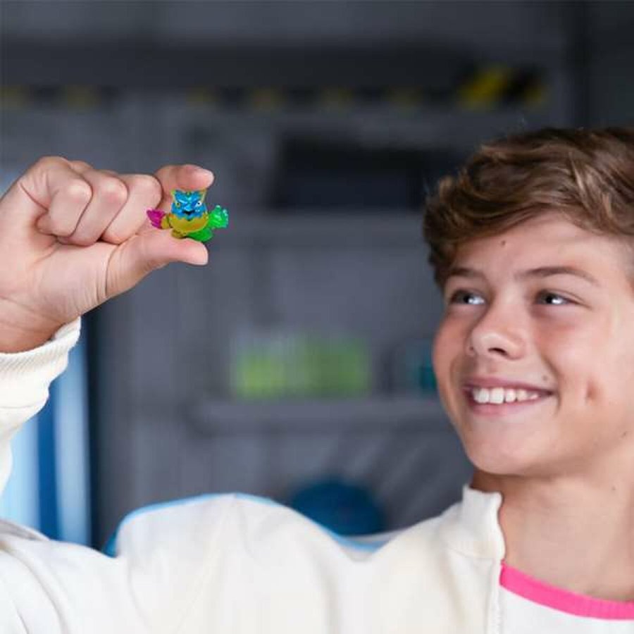 Baby dukke Famosa #4