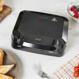 Sandwich Maker UFESA Sort 750 W #4