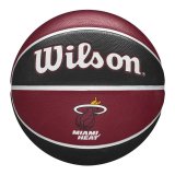 Basketball Wilson NBA Tribute Miami  M�rker�d Naturgummi (St�rrelse 7) #1
