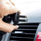 Mobilholder med trdls oplader til bilen Wolder InnovaGoods #7