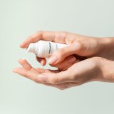 Pakke med afslappende behandling til omridset omkring jnene CBD InnovaGoods #4